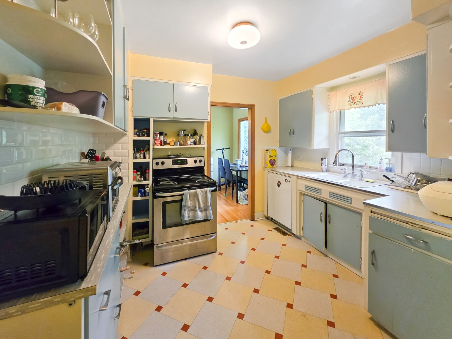 1720 13 Avenue NW, Calgary, AB - NA - Photo 22