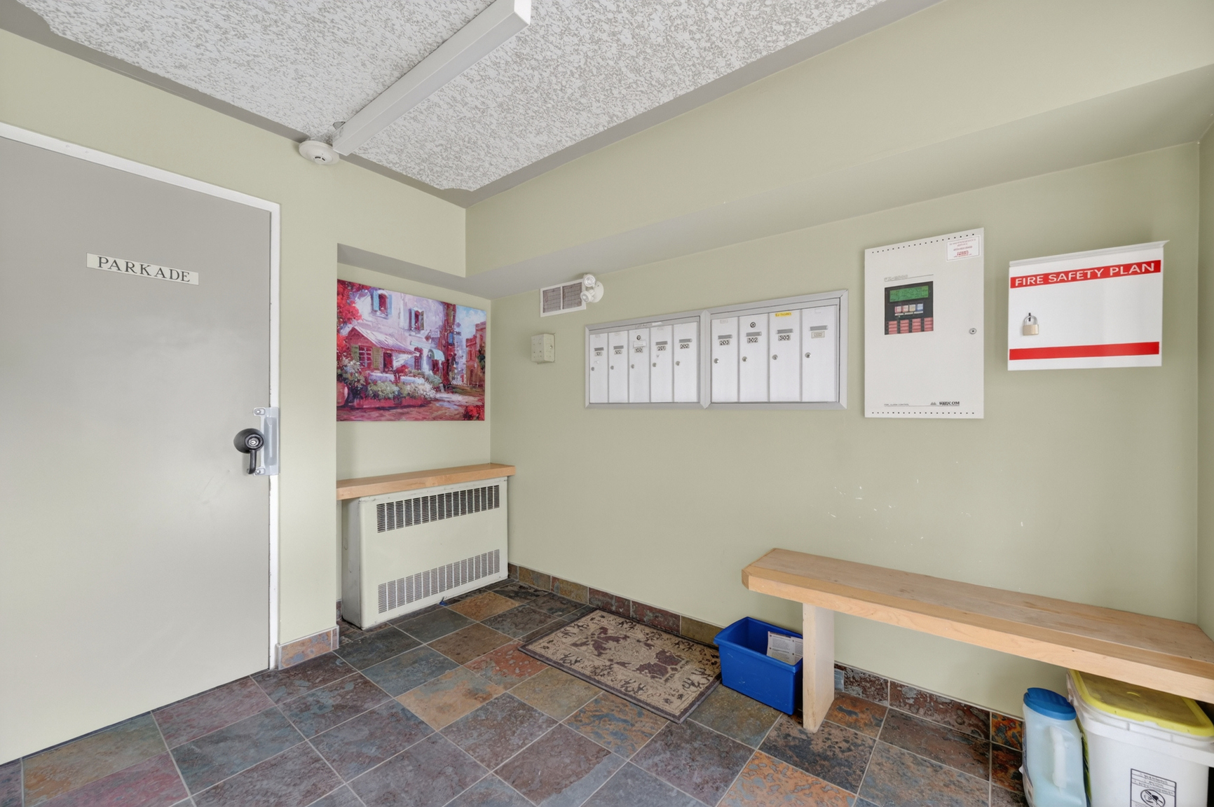 644 Meredith Road Northeast - Unit 203, Calgary, AB - Unit 203 - Photo 4