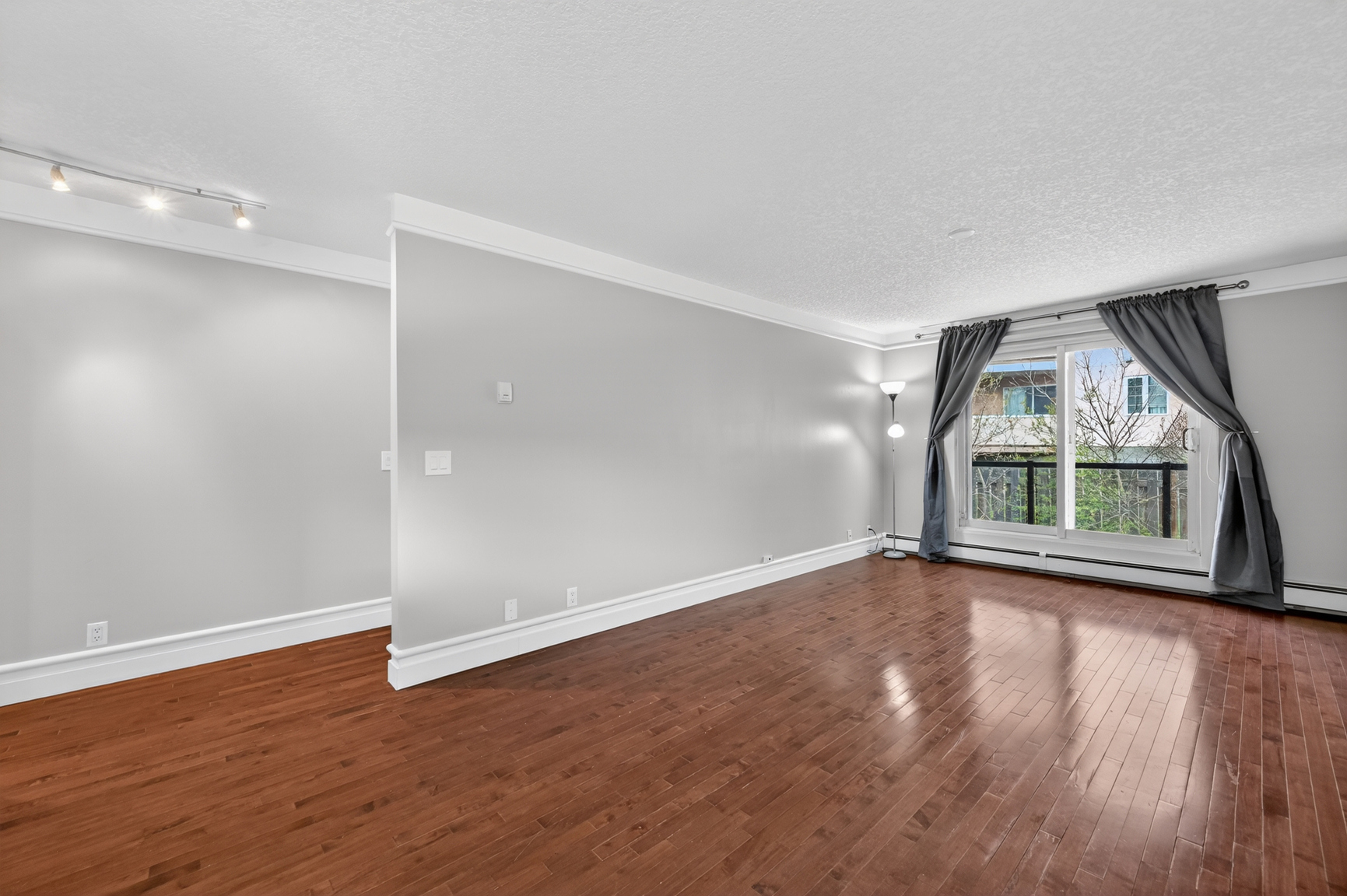 644 Meredith Road Northeast - Unit 203, Calgary, AB - Unit 203 - Photo 24