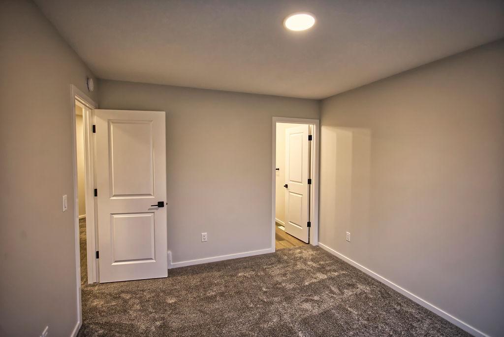 Hunter Place- SPRUCE GROVE - Photo 35