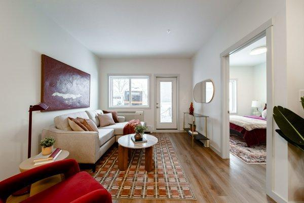 Elmora Apartments Meadowlark - Photo 2