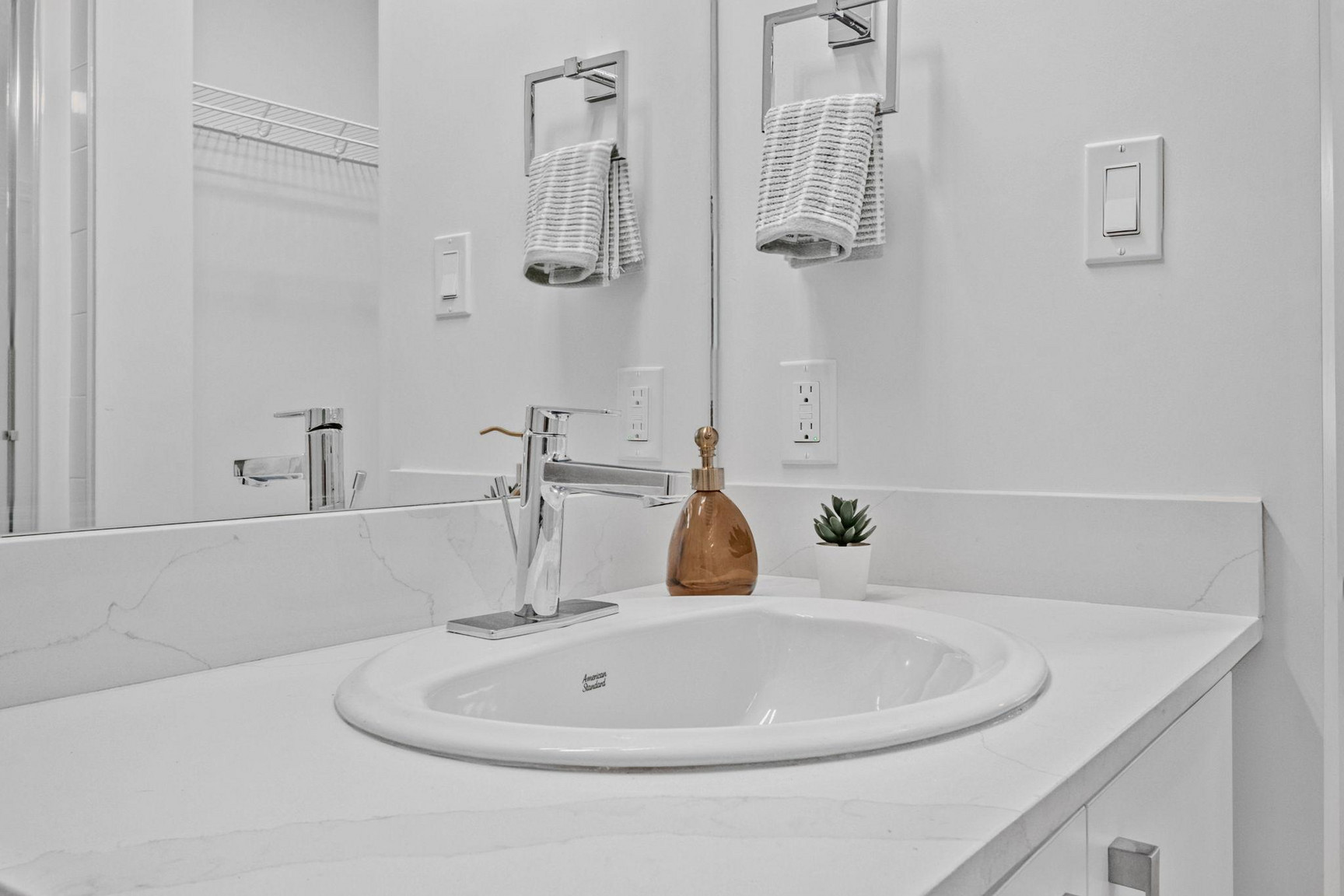 Esprit Living Apartments - Photo 19