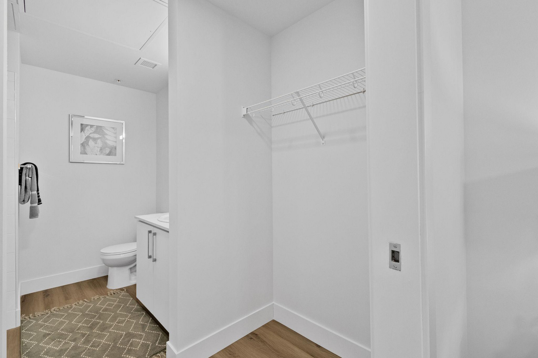 Esprit Living Apartments - Photo 36
