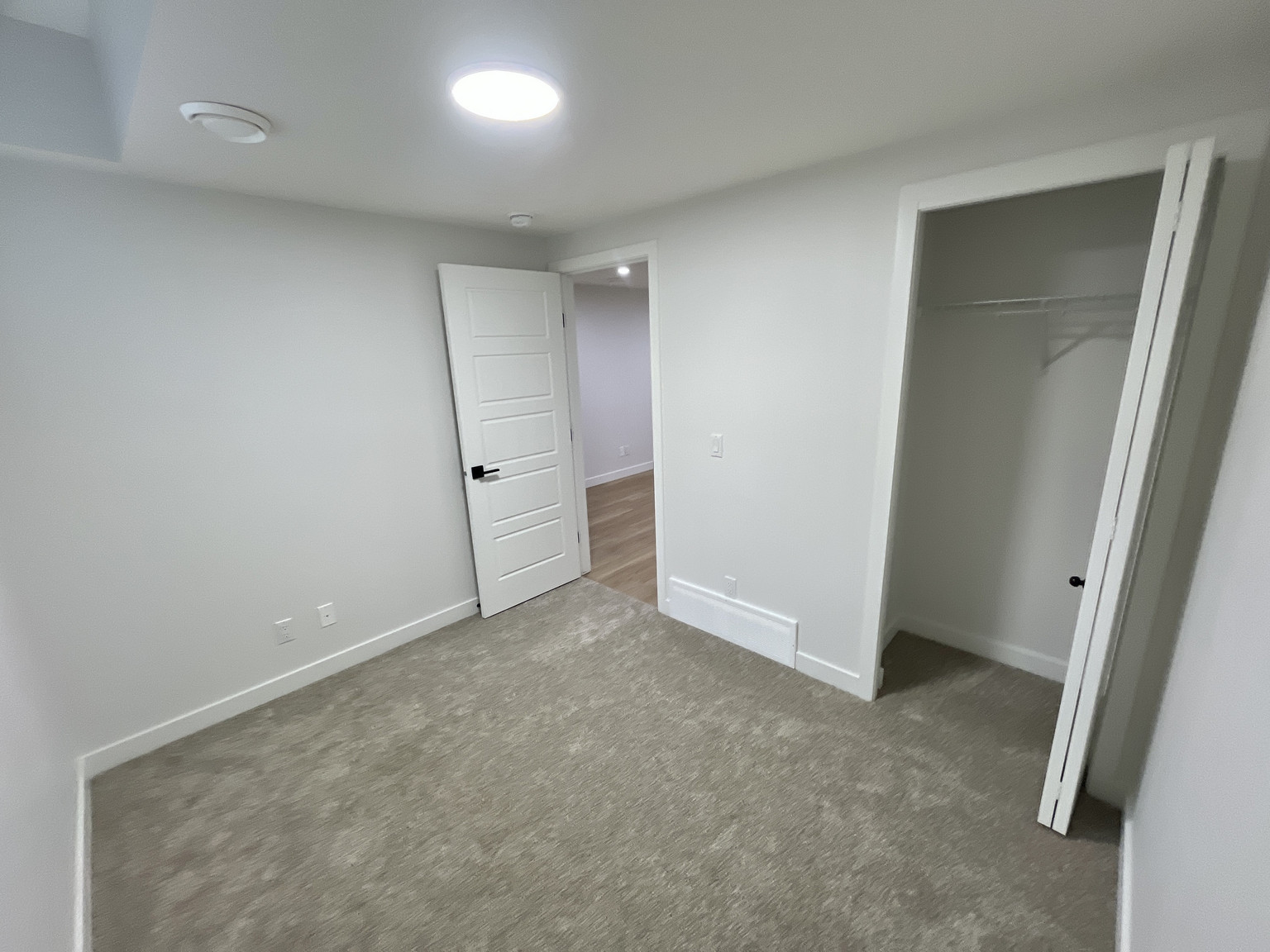 280 Paterson Link SW, Lower - Photo 22