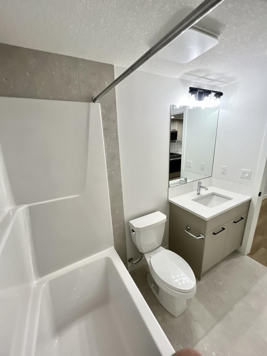 280 Paterson Link SW, Lower - Photo 12