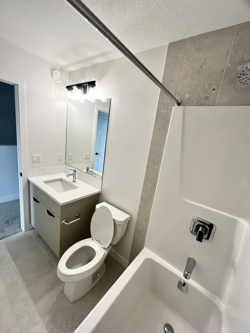 280 Paterson Link SW, Lower - Photo 16