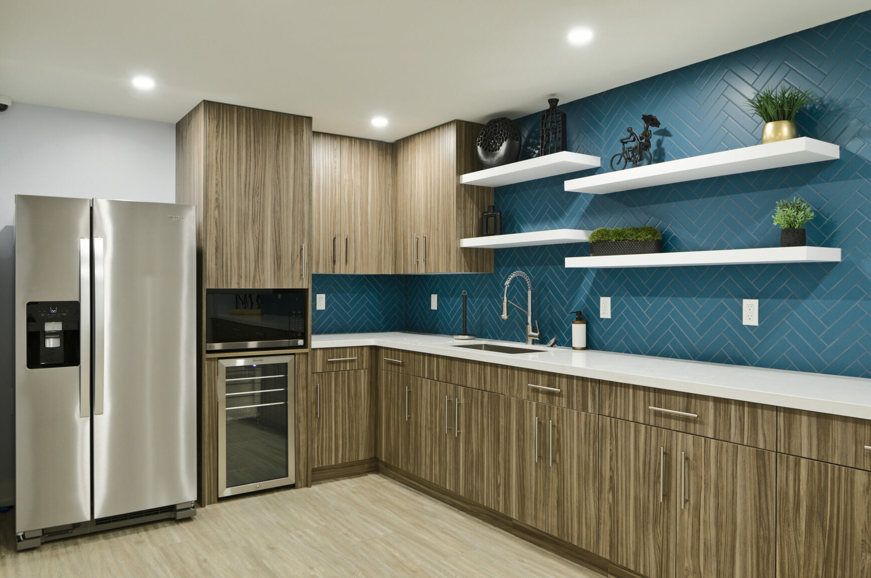 Huntley Apartments - Photo 7