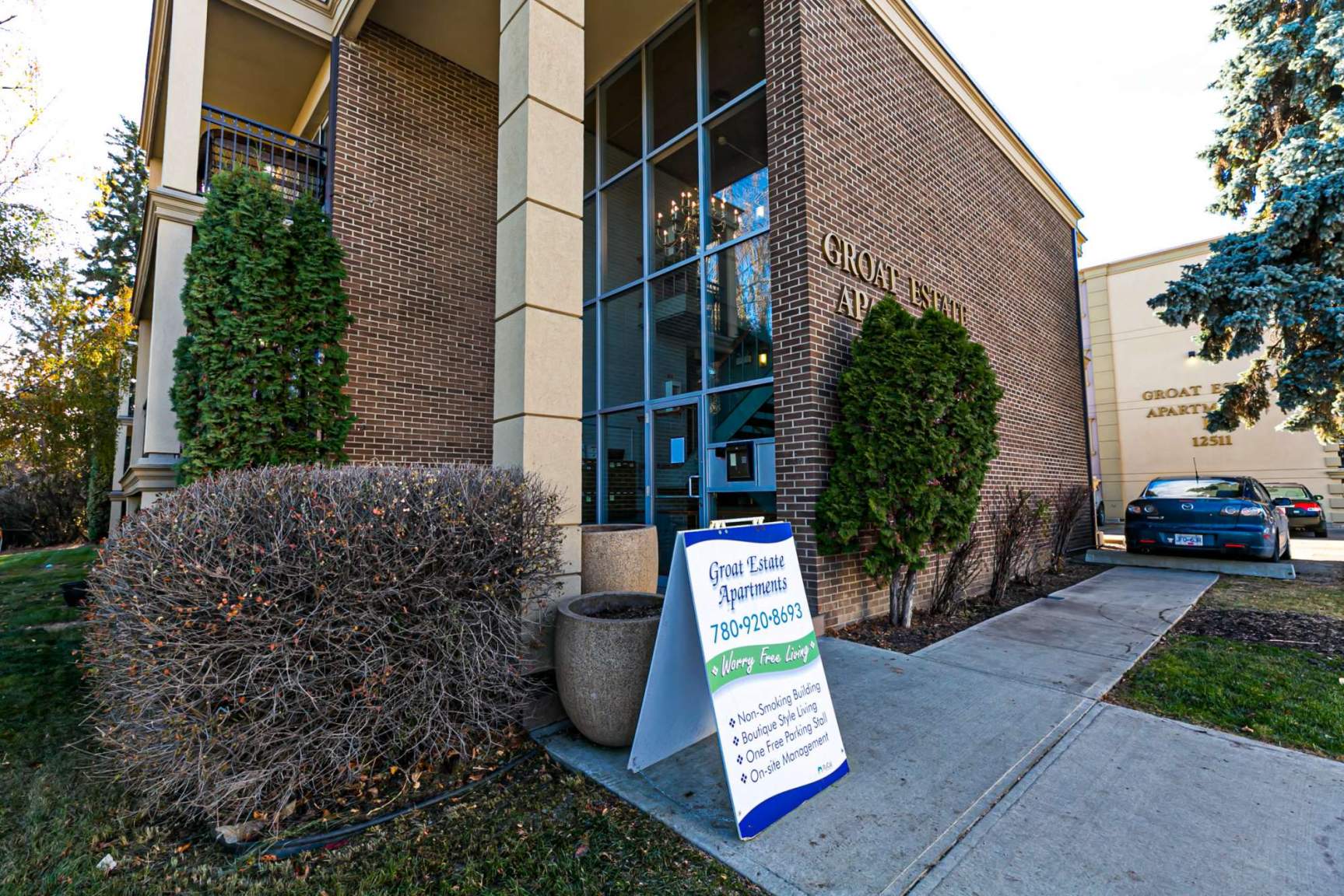 Groat Estate Apartments - Photo 9