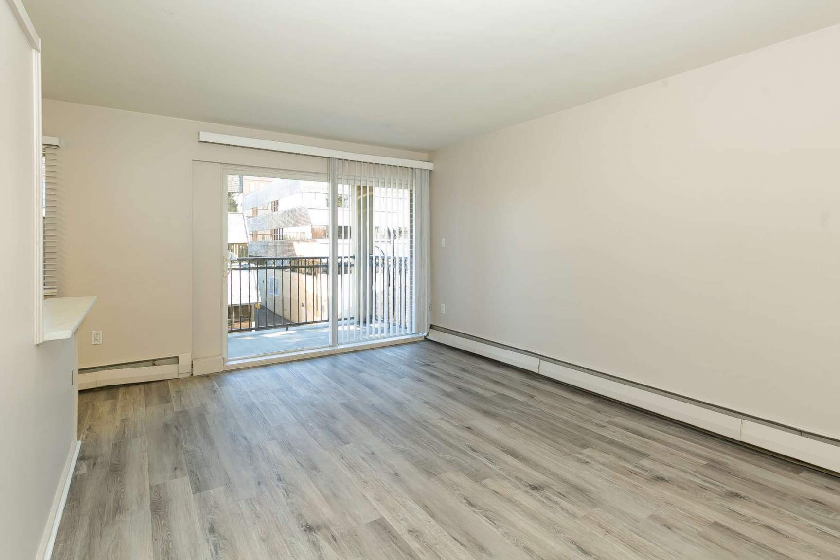 Groat Estate Apartments - Photo 11
