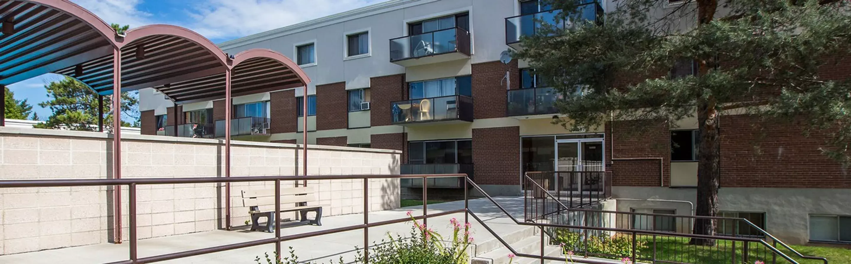 Regency Court Apartments - Photo 27