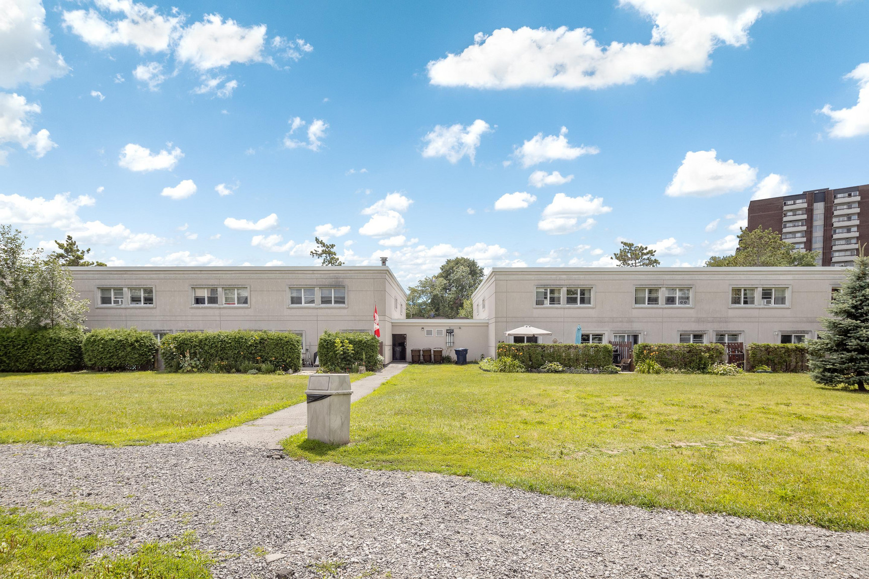 Regency Court Apartments - Photo 24
