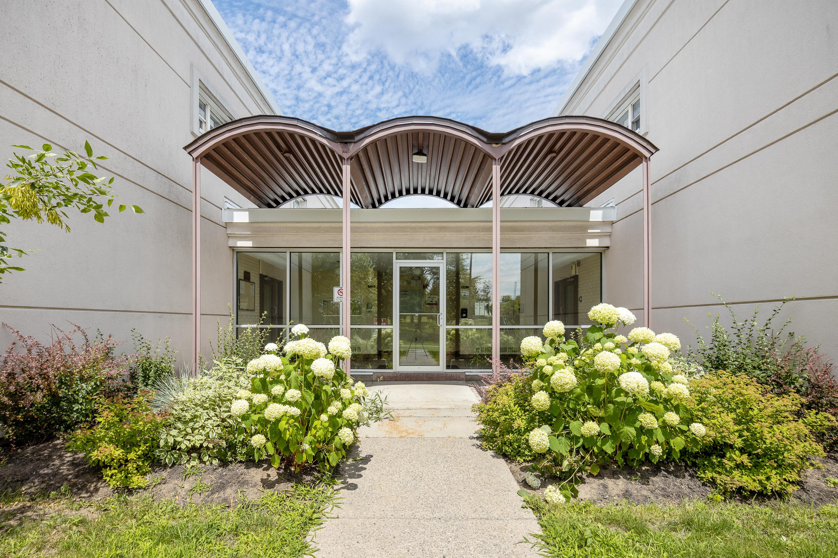 Regency Court Apartments