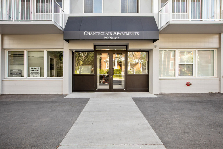 Chanteclair Apartments