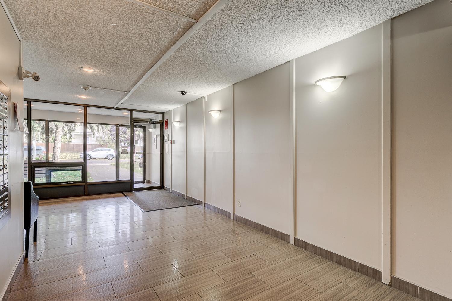 Huntington Place - Photo 18