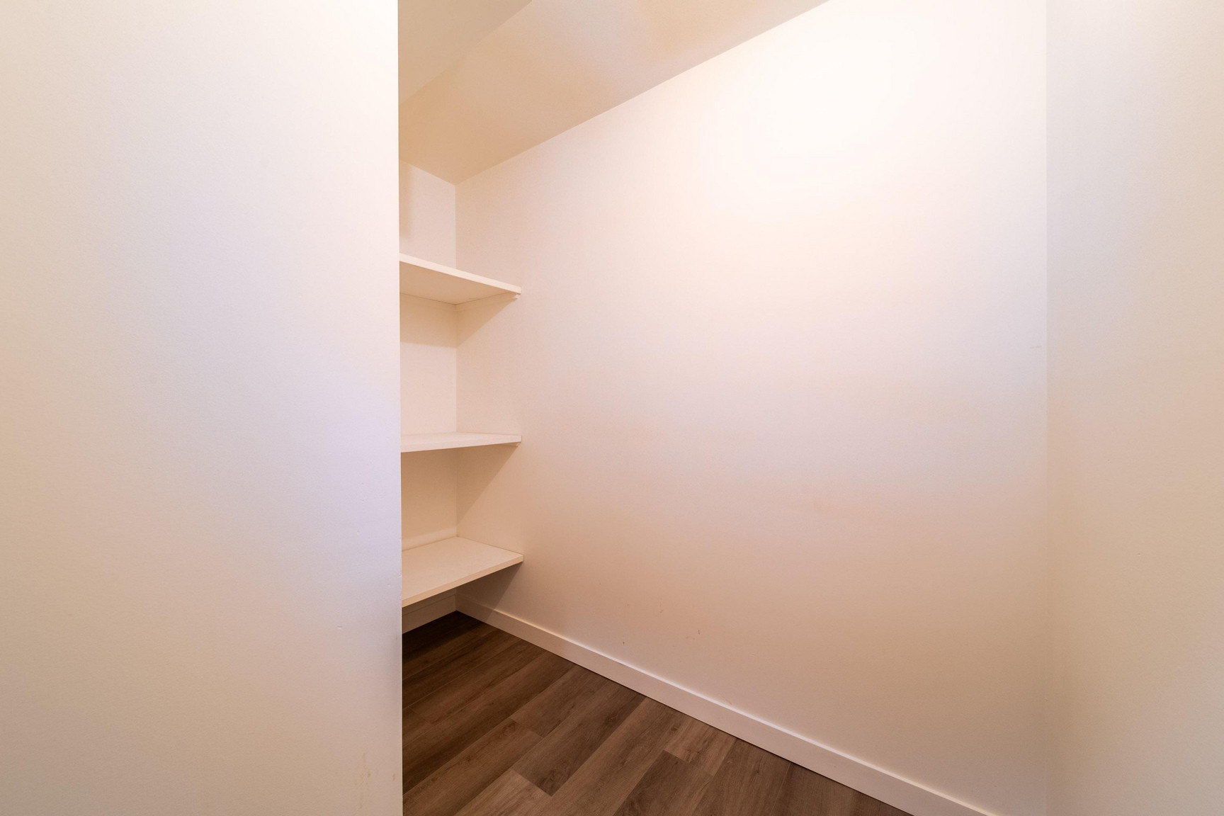 Meadowview Apartments - Photo 10