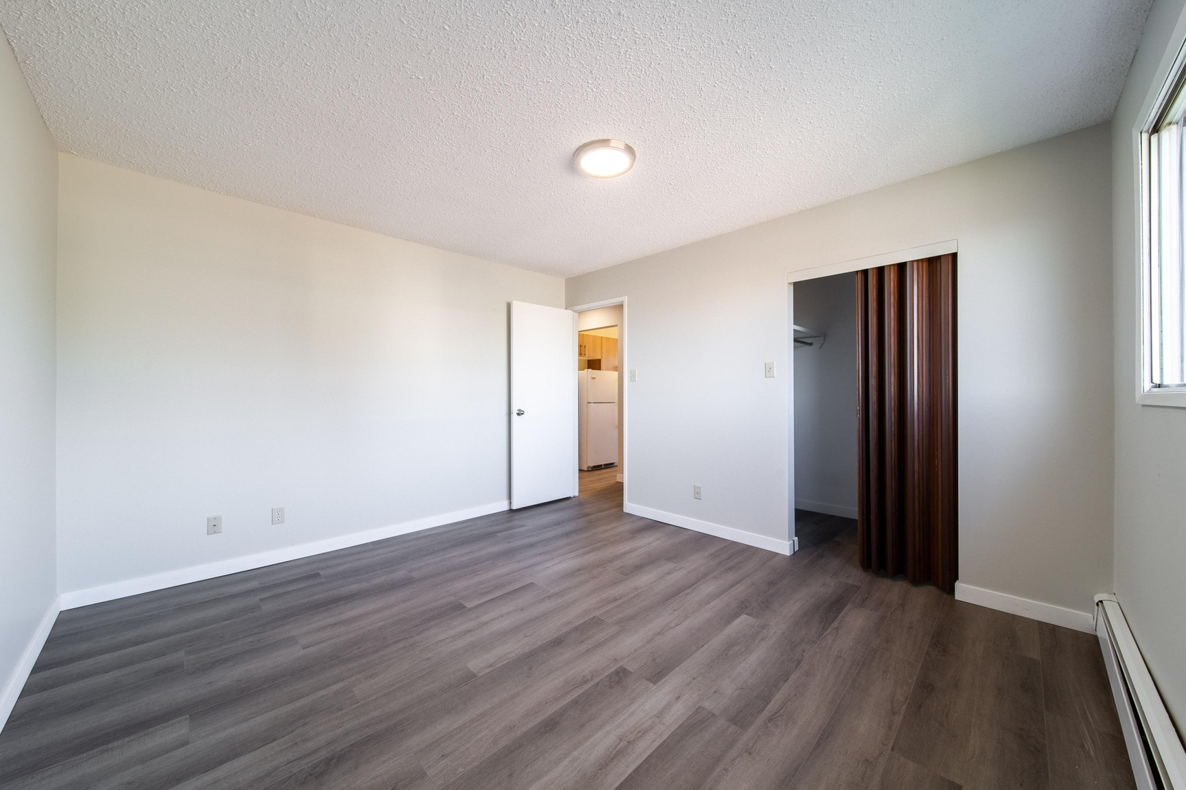 Meadowview Apartments - Photo 12