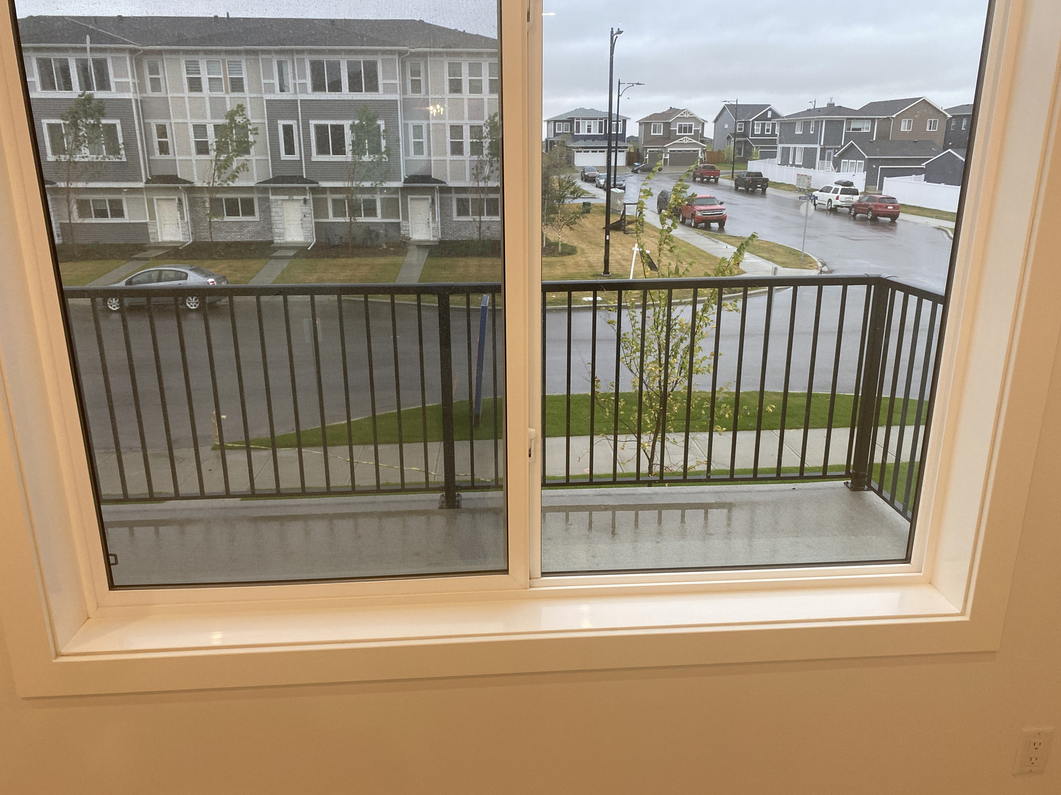 4 Bedroom 2.5 Bathroom Townhouse in Chestermere - SF243 - Photo 35