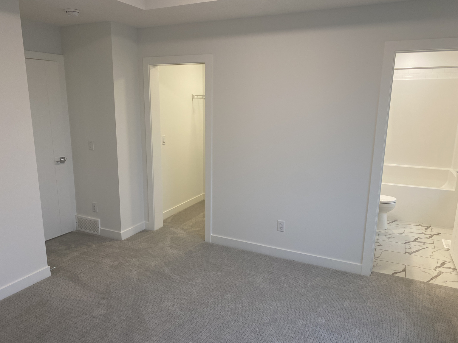 4 Bedroom 2.5 Bathroom Townhouse in Chestermere - SF243 - Photo 61
