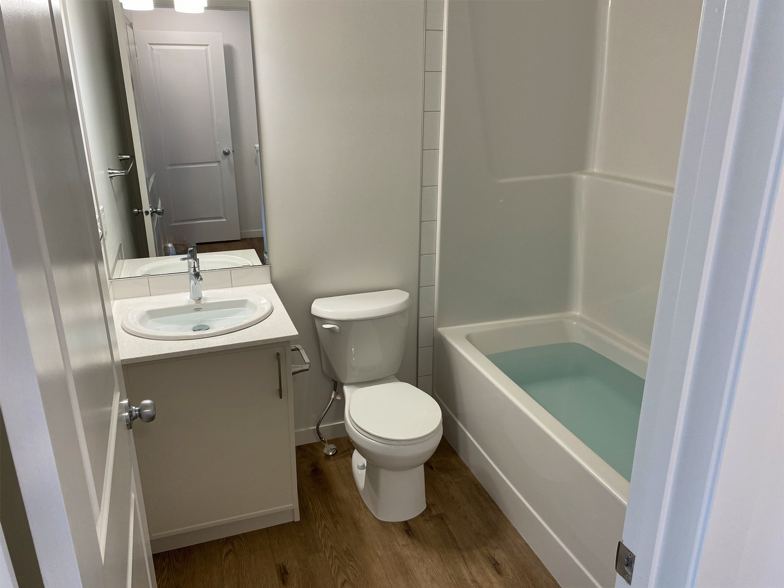 2 Bedroom + Den 2.5 Bathroom Townhouse in Rosethal - SF294 - Photo 10