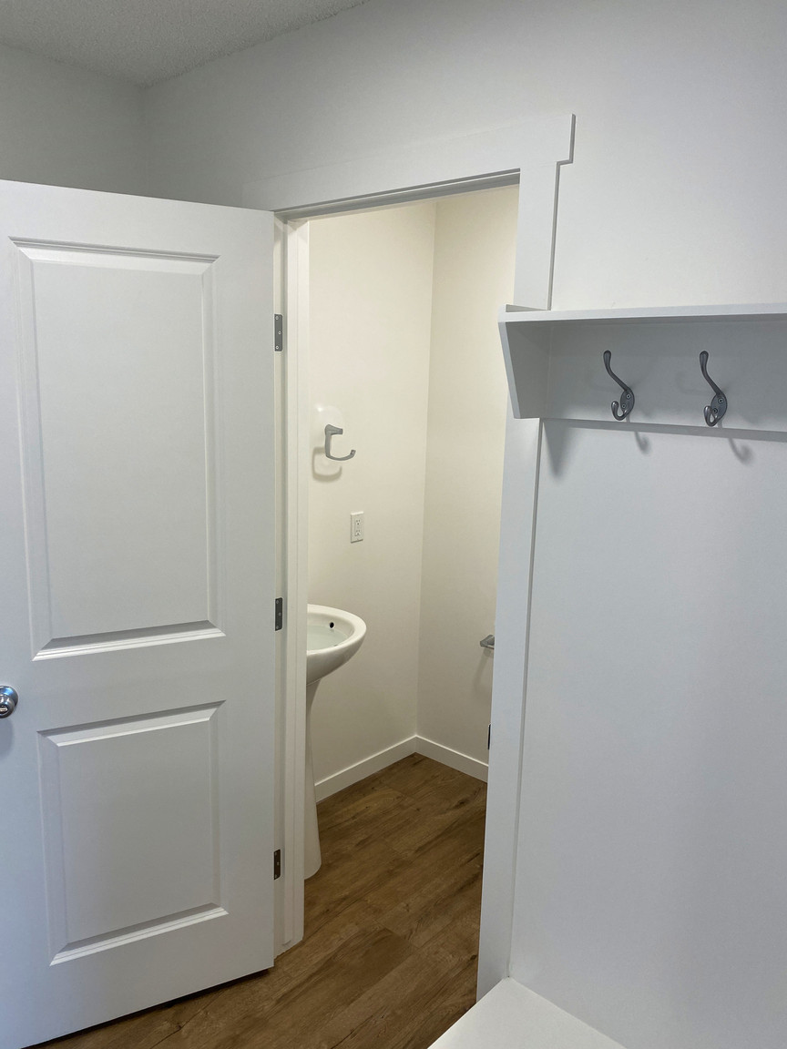 2 Bedroom + Den 2.5 Bathroom Townhouse in Rosethal - SF294 - Photo 25