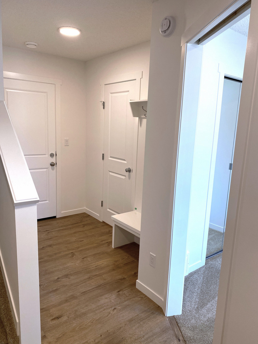 2 Bedroom + Den 2.5 Bathroom Townhouse in Rosethal - SF294 - Photo 27