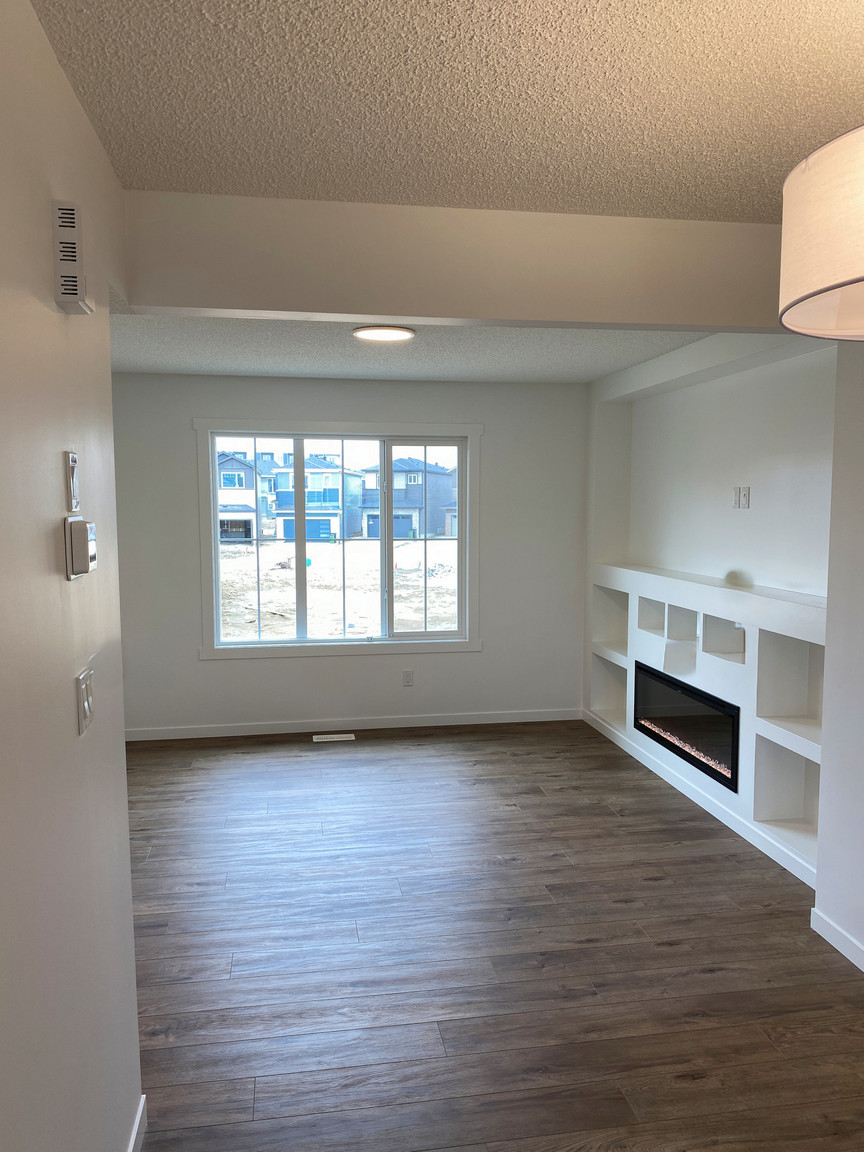 2 Bedroom + Den 2.5 Bathroom Townhouse in Rosethal - SF294 - Photo 29