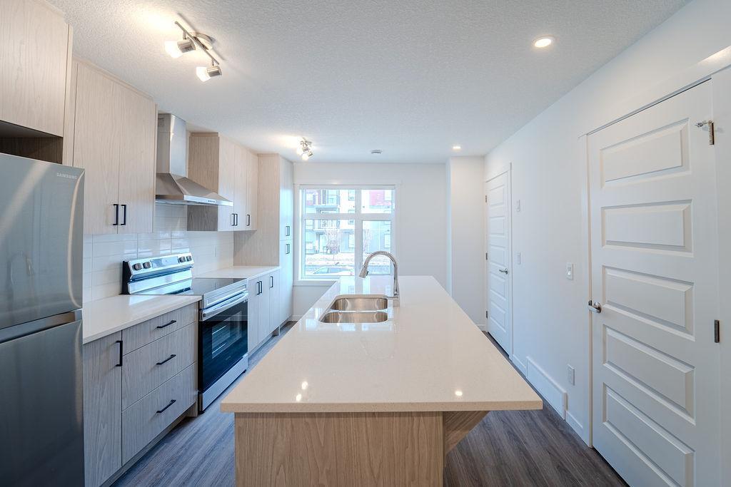 SF168 | 1 MONTHS FREE – 2 Bed, 2.5 Bath Condo – Mahogany, Calgary  - Photo 9