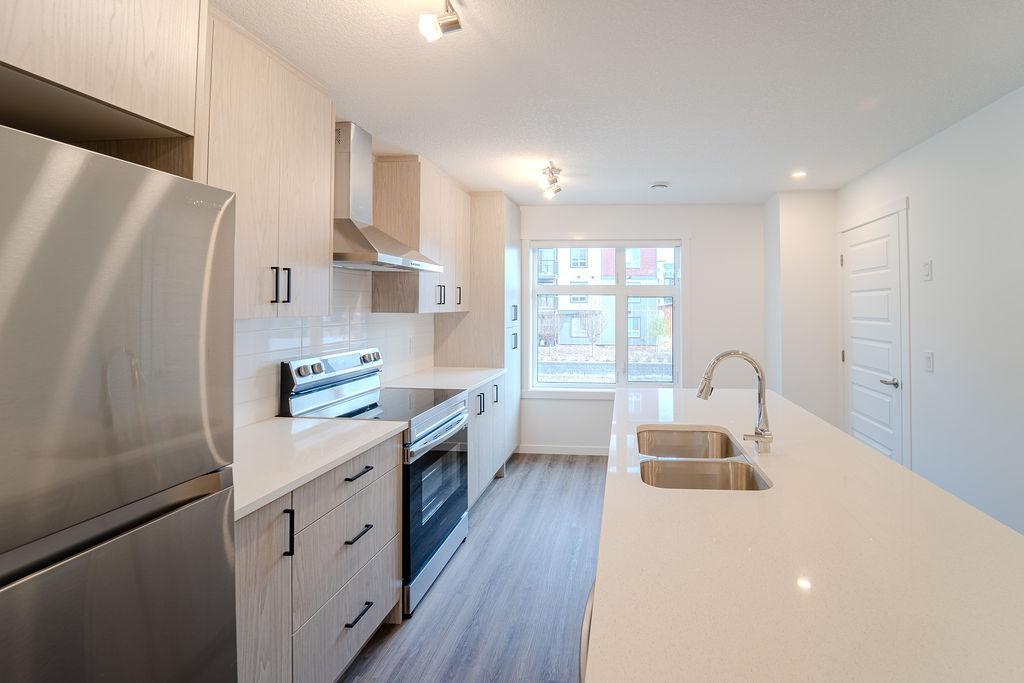 SF168 | 1 MONTHS FREE – 2 Bed, 2.5 Bath Condo – Mahogany, Calgary 