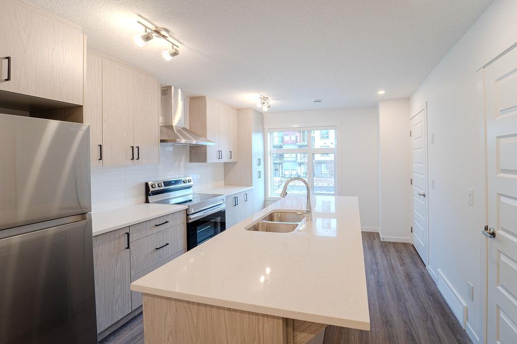 SF168 | 1 MONTHS FREE – 2 Bed, 2.5 Bath Condo – Mahogany, Calgary  - Photo 2