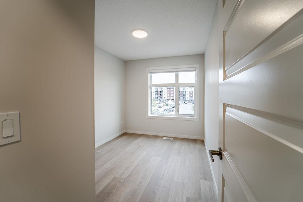 SF168 | 3 Bed, 2.5 Bath Townhouse Mahogany SE Calgary - Photo 33