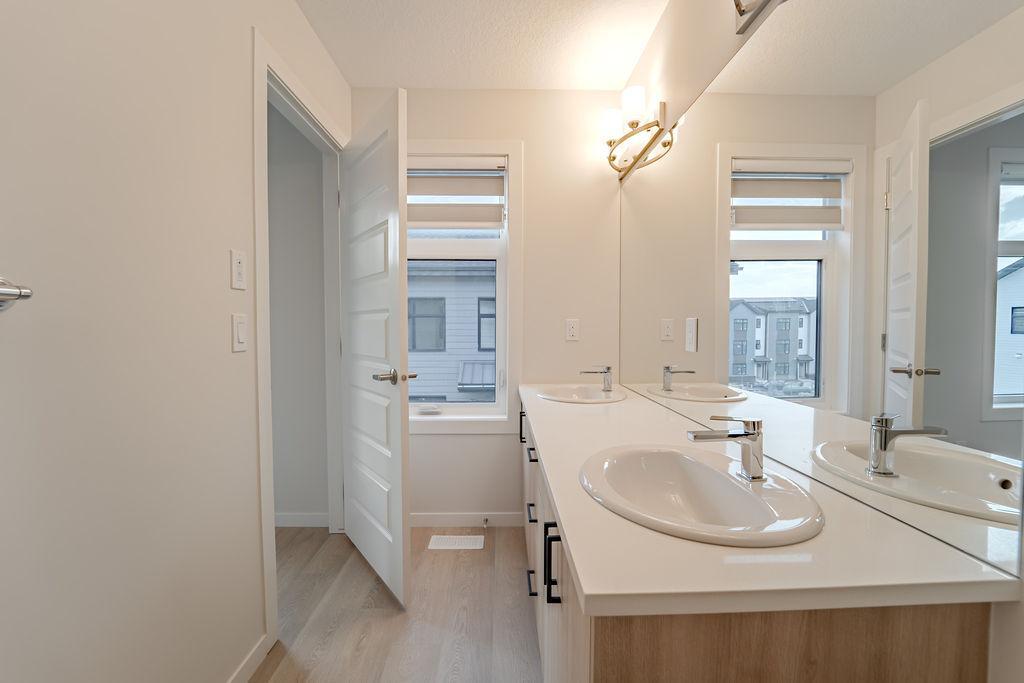 SF168 | 3 Bed, 2.5 Bath Townhouse Mahogany SE Calgary - Photo 51
