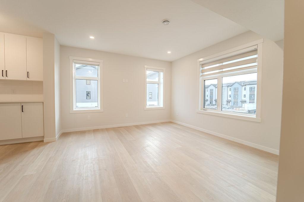 SF168 | 3 Bed, 2.5 Bath Townhouse Mahogany SE Calgary - Photo 17