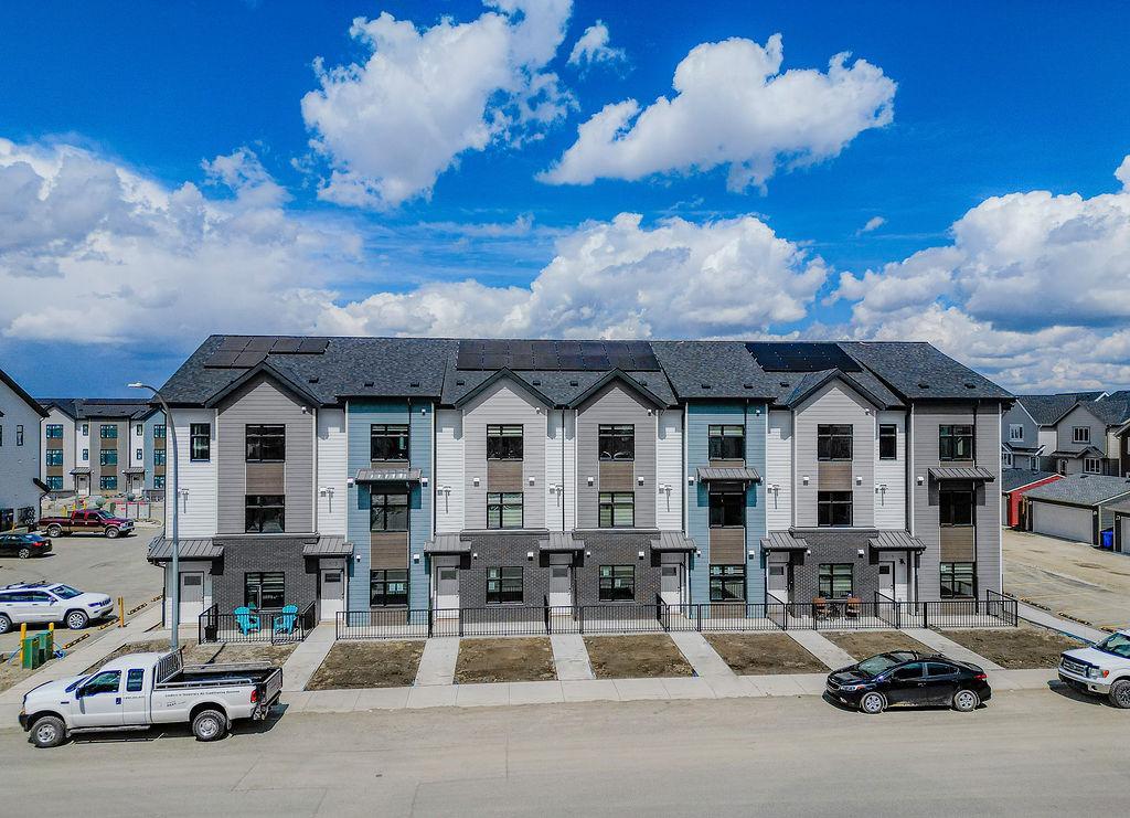 SF168 | 3 Bed, 2.5 Bath Townhouse Mahogany SE Calgary - Photo 57