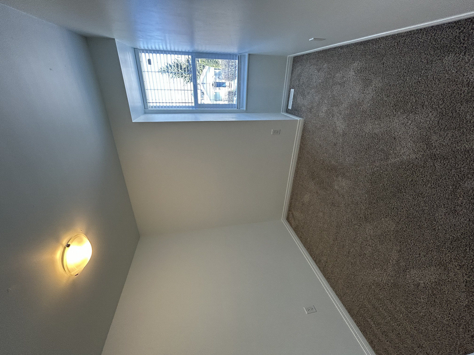 SF214 | 1 Month Free – Spacious 4 Bedroom Main Floor Home – Northwest Edmonton - Photo 15