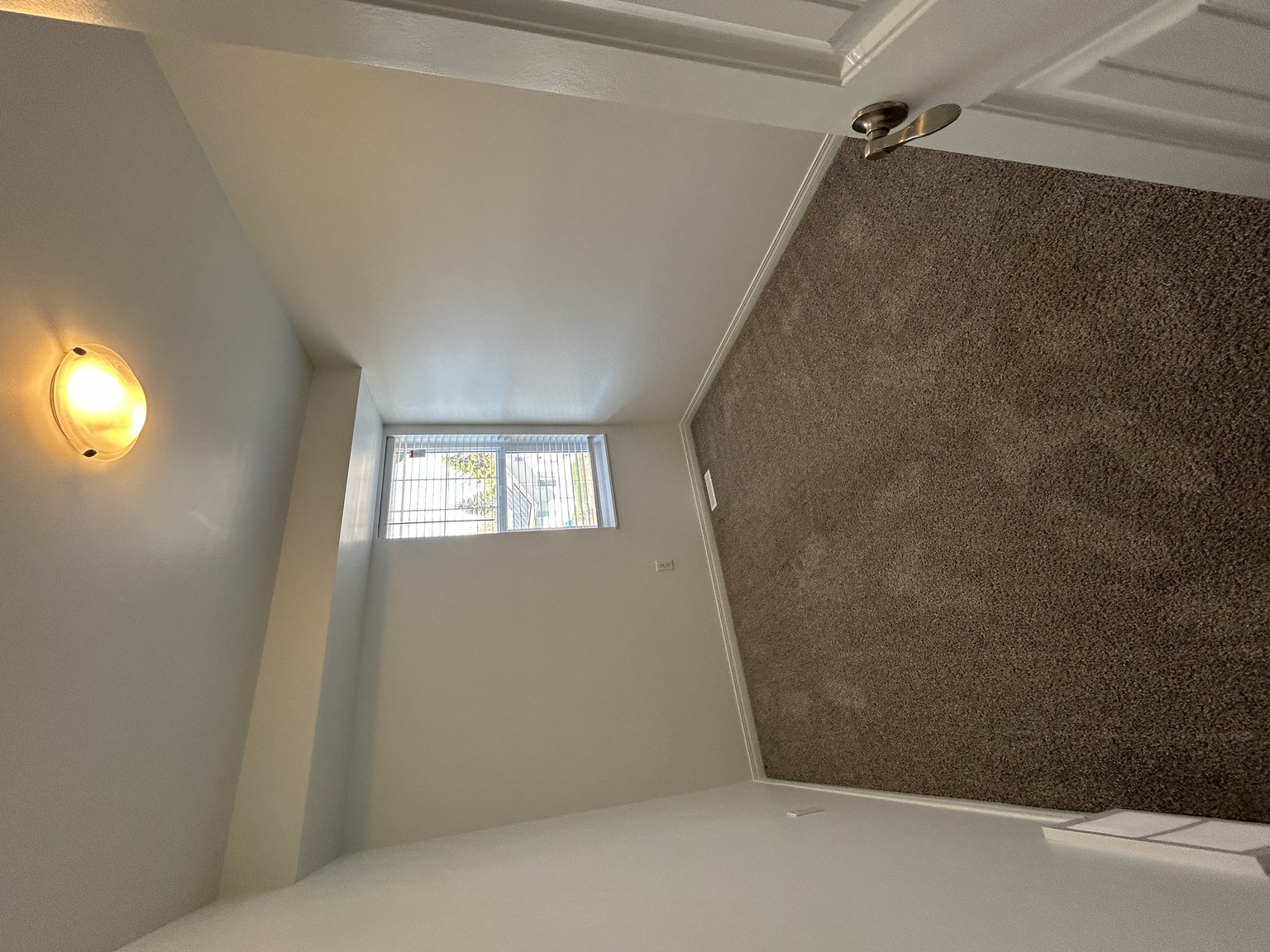 SF214 | 1 Month Free – Spacious 4 Bedroom Main Floor Home – Northwest Edmonton - Photo 17