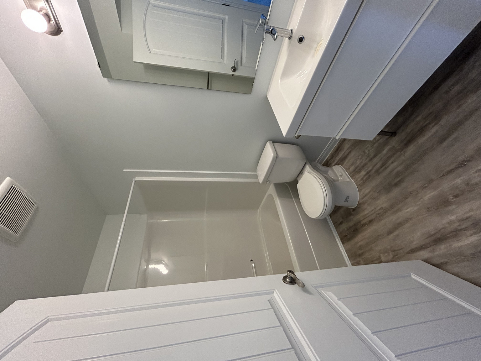 SF214 | 1 Month Free – Spacious 4 Bedroom Main Floor Home – Northwest Edmonton - Photo 21