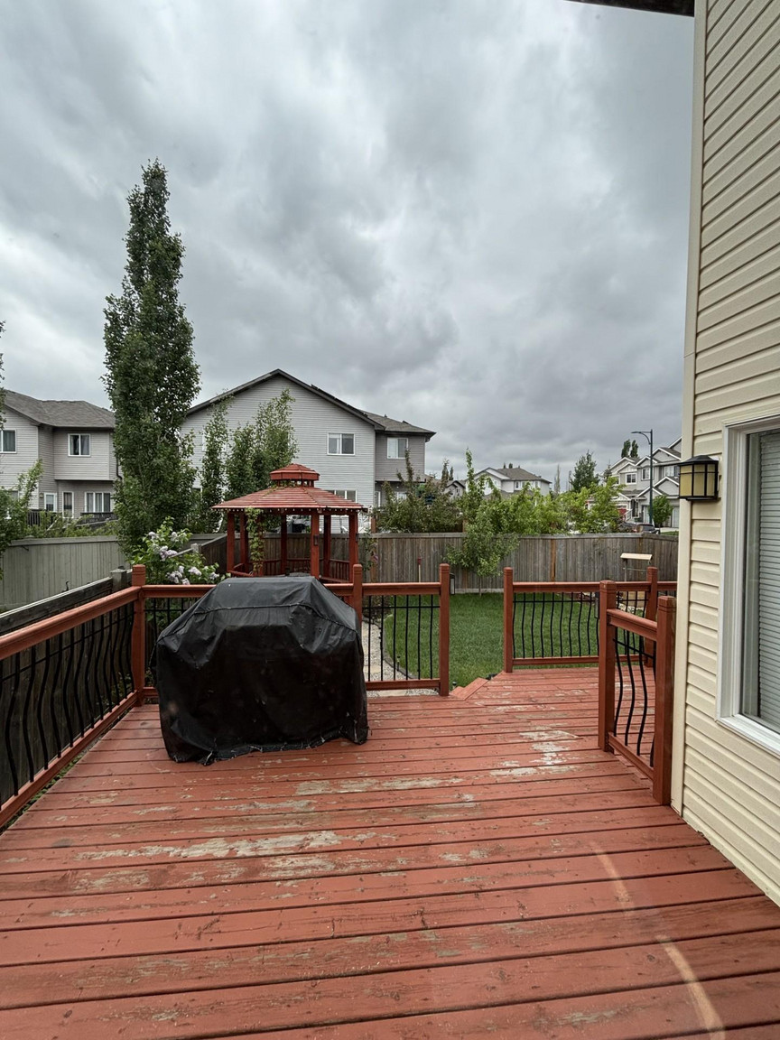  SF341 - 3 Bedroom, 2.5 Bathroom Main Floor Home | 11721 16A Ave SW  - Photo 4
