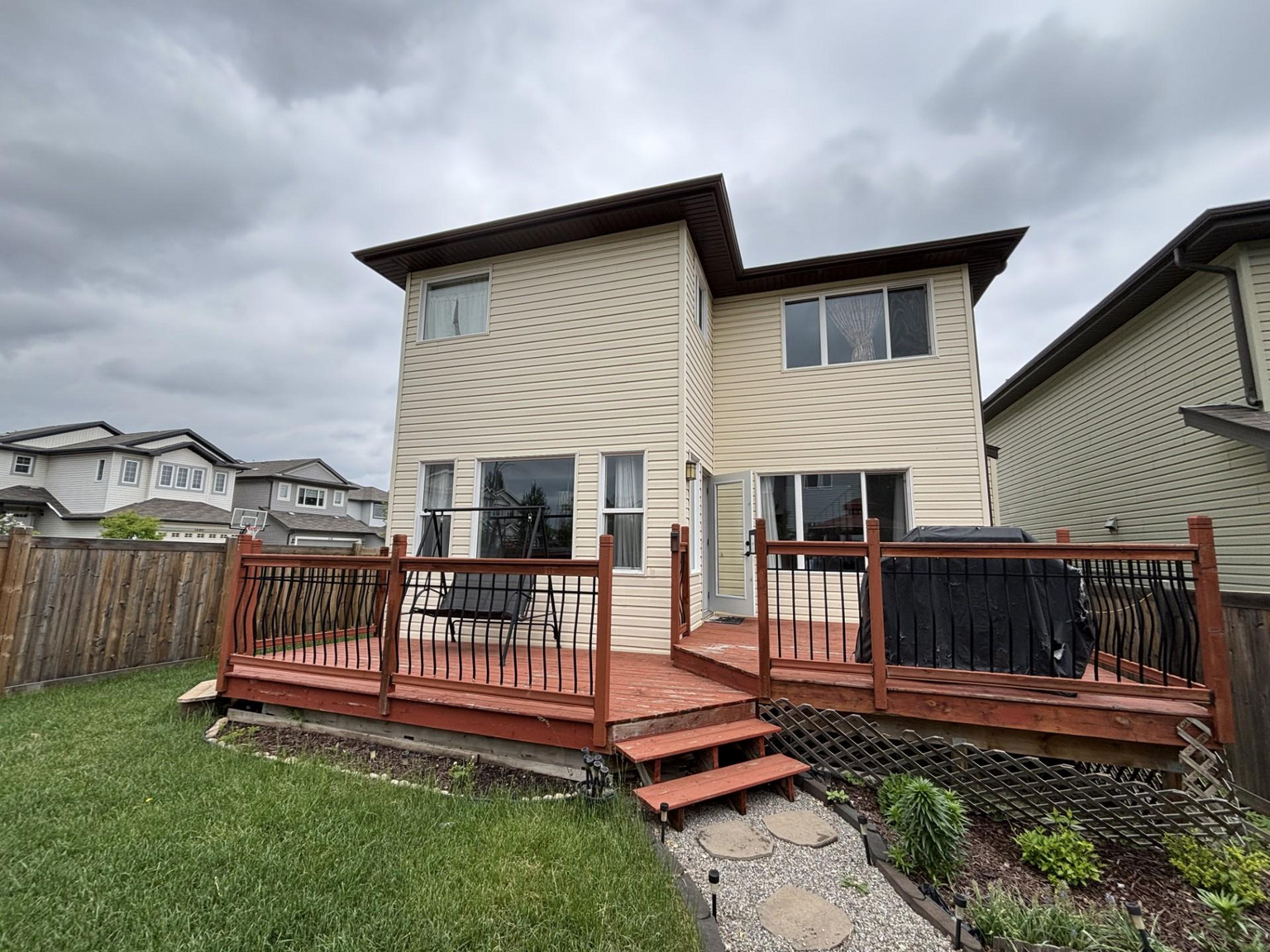  SF341 - 3 Bedroom, 2.5 Bathroom Main Floor Home | 11721 16A Ave SW  - Photo 2