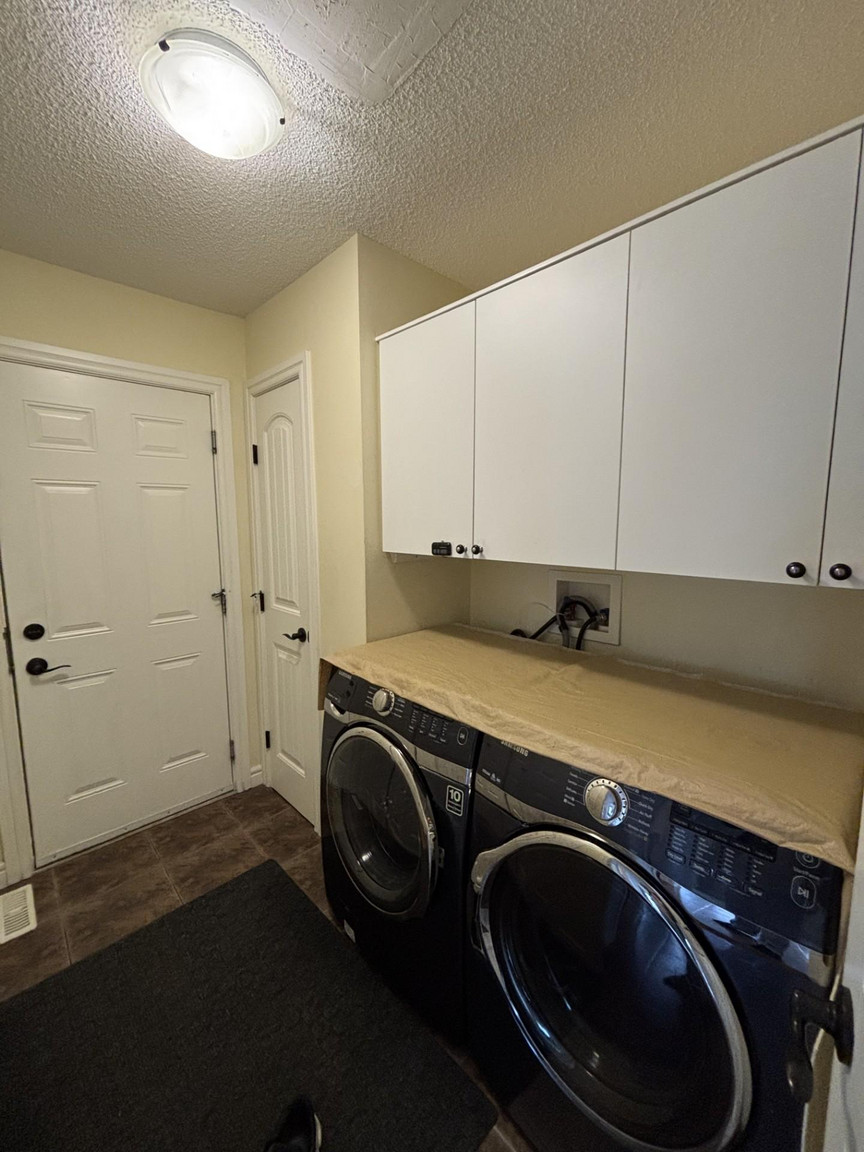  SF341 - 3 Bedroom, 2.5 Bathroom Main Floor Home | 11721 16A Ave SW  - Photo 29