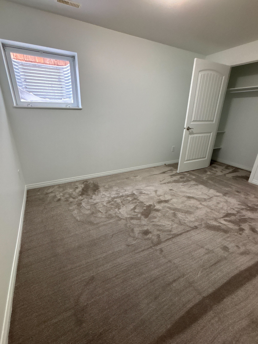 SF225 – Elmwood Park Duplex for Rent | 3-Bed Basement | 12521 77 St NW Edmonton | 1 Month Free - Photo 30