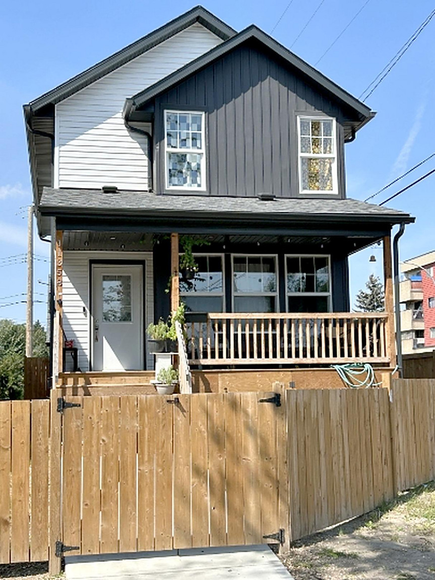 SF236 | 1 MONTH FREE | Spacious 3 Bedroom Basement Suite – Highlands - Photo 2