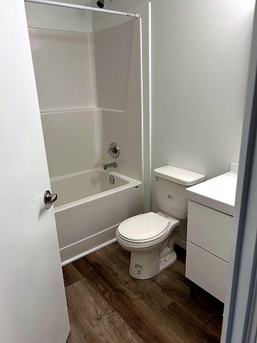 SF236 | 1 MONTH FREE | Spacious 3 Bedroom Basement Suite – Highlands - Photo 9