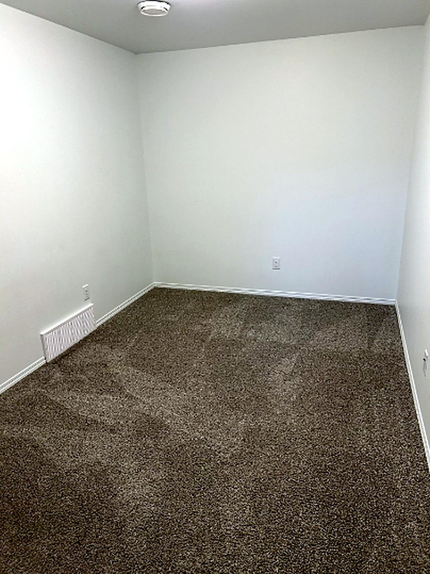 SF236 | 1 MONTH FREE | Spacious 3 Bedroom Basement Suite – Highlands - Photo 17