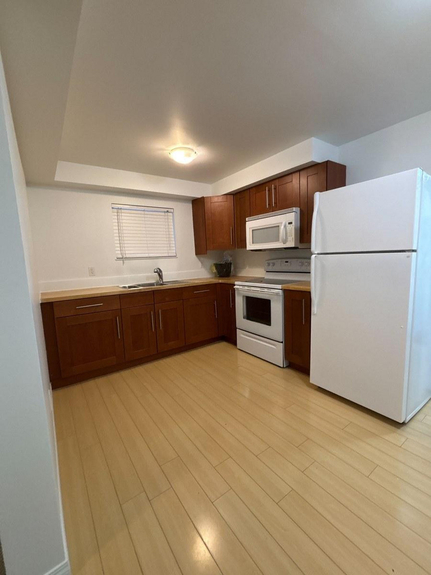 Modern 2 Bedroom, 1 Bathroom Basement Suite in NW Edmonton | SF209 - Photo 6