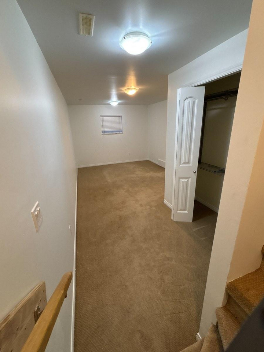 Modern 2 Bedroom, 1 Bathroom Basement Suite in NW Edmonton | SF209 - Photo 18