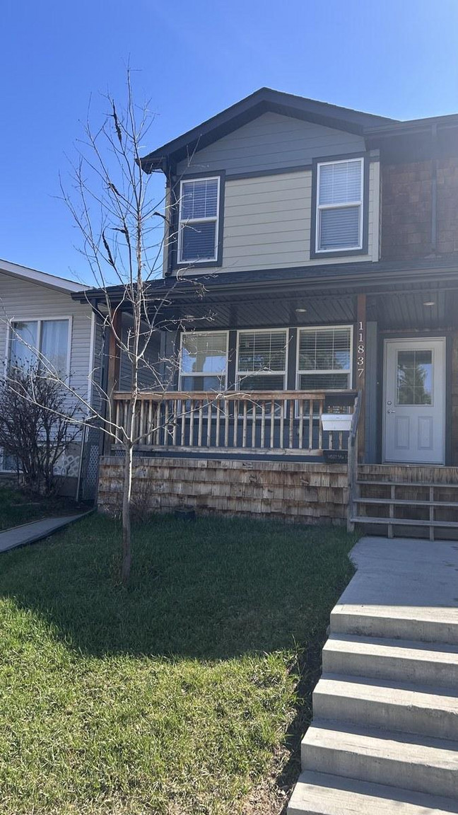 SF214 | 1 Month Free – Spacious 4 Bedroom Main Floor Home – Northwest Edmonton - Photo 49