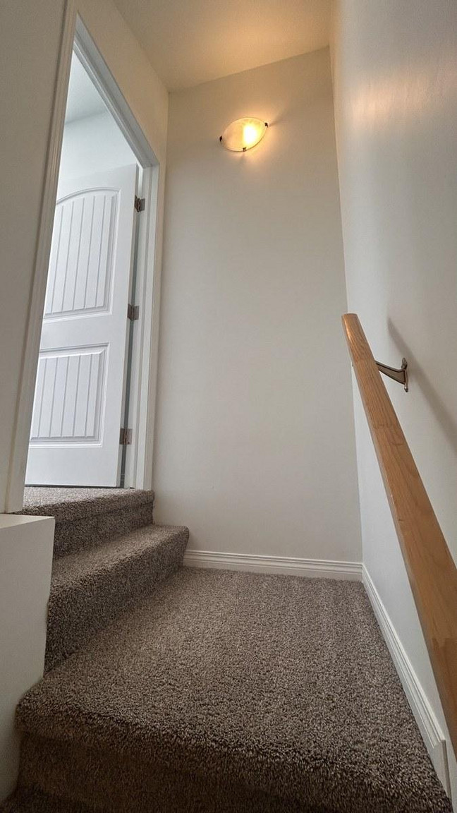 SF214 | 1 Month Free – Spacious 4 Bedroom Main Floor Home – Northwest Edmonton - Photo 57