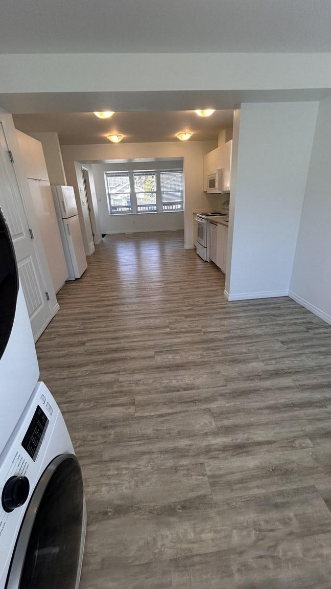 SF214 | 1 Month Free – Spacious 4 Bedroom Main Floor Home – Northwest Edmonton - Photo 65