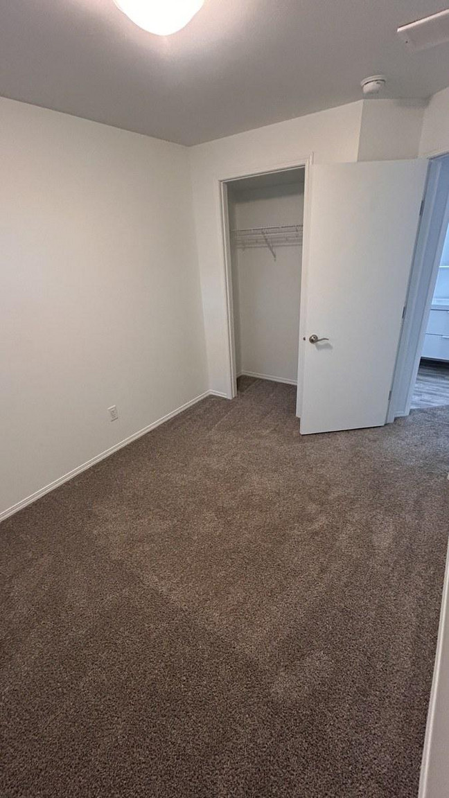 SF231 – Newton Duplex for Rent | 3-Bed Basement Suite + Garage | 11354 53 St NW Edmonton | 1 Mont... - Photo 24