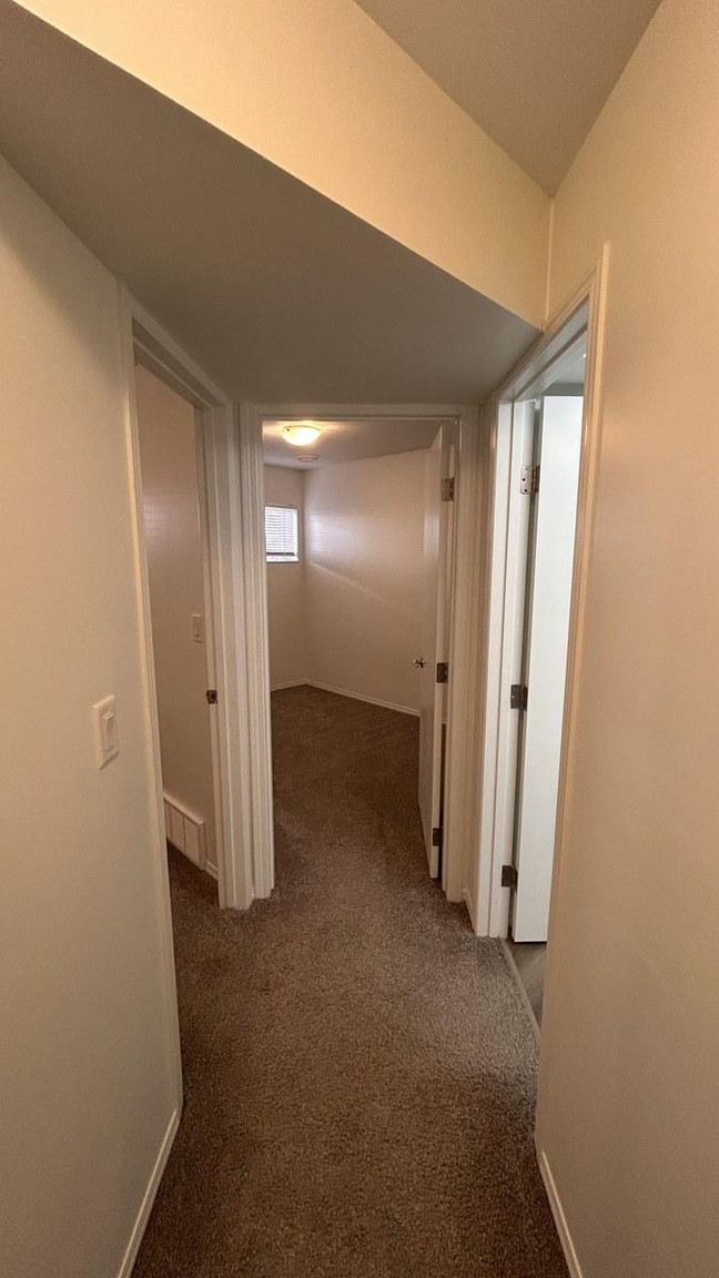 SF234 – Newton Duplex for Rent | Two 3-Bed Basement Suites | 12208/12210 57 St NW Edmonton | 1 Mo... - Photo 44